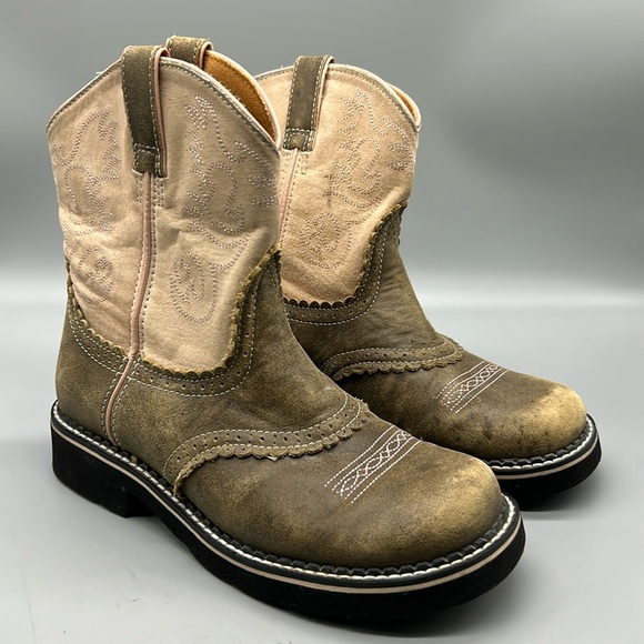 Ariat Shoes - Arias Fatbaby style Boots | Pink and Tan